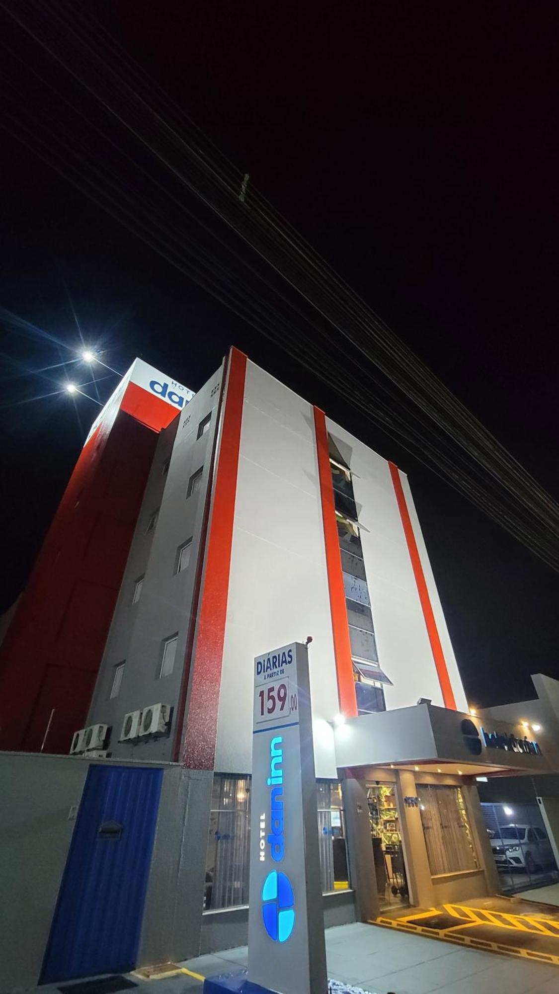 Hotel Dan Inn Sao Carlos By Nacional Inn Exterior foto